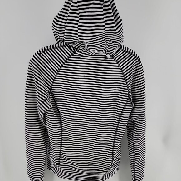 ✨ Lululemon Athletica Striped Zip Hoodie – Size 6 – Thick, Soft & Classic! ✨ - Picture 5 of 12